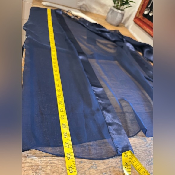 💙LINDA Intimates – Sheer Navy Blue Robe – Size M - Picture 5 of 6